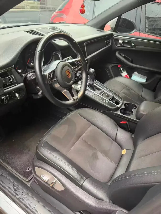 2022 Porsche Macan 2.0T 265HP L4 7DCT,autocango,china used car exporter,china ev exporter,chinese used car exporter,chinese used ev exporter