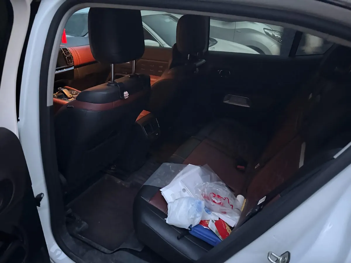 2021 Citroen C5 Aircross 1.8T 211HP L4 8AT,autocango,china used car exporter,china ev exporter,chinese used car exporter,chinese used ev exporter