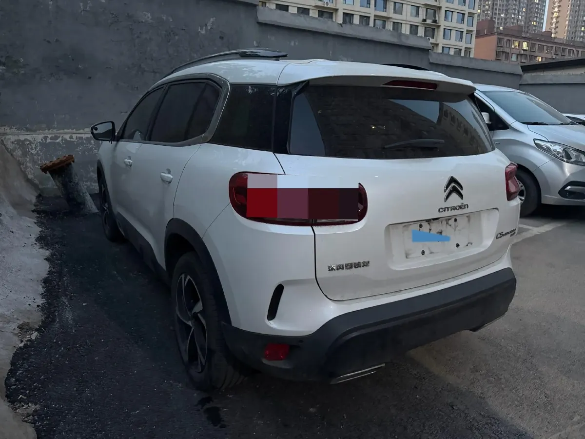 2021 Citroen C5 Aircross 1.8T 211HP L4 8AT,autocango,china used car exporter,china ev exporter,chinese used car exporter,chinese used ev exporter