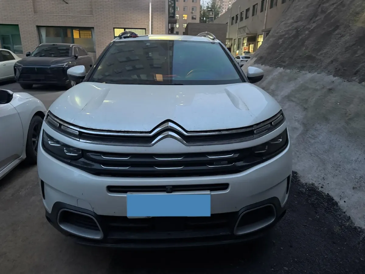 2021 Citroen C5 Aircross 1.8T 211HP L4 8AT,autocango,china used car exporter,china ev exporter,chinese used car exporter,chinese used ev exporter