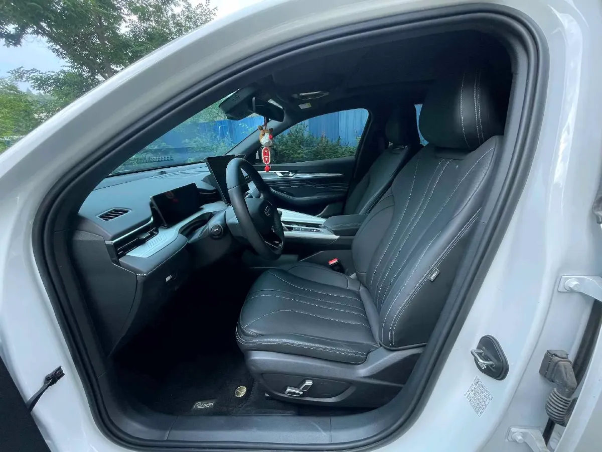 2025 Geely Preface 1.5T 181HP L4 7DCT,autocango,china used car exporter,china ev exporter,chinese used car exporter,chinese used ev exporter