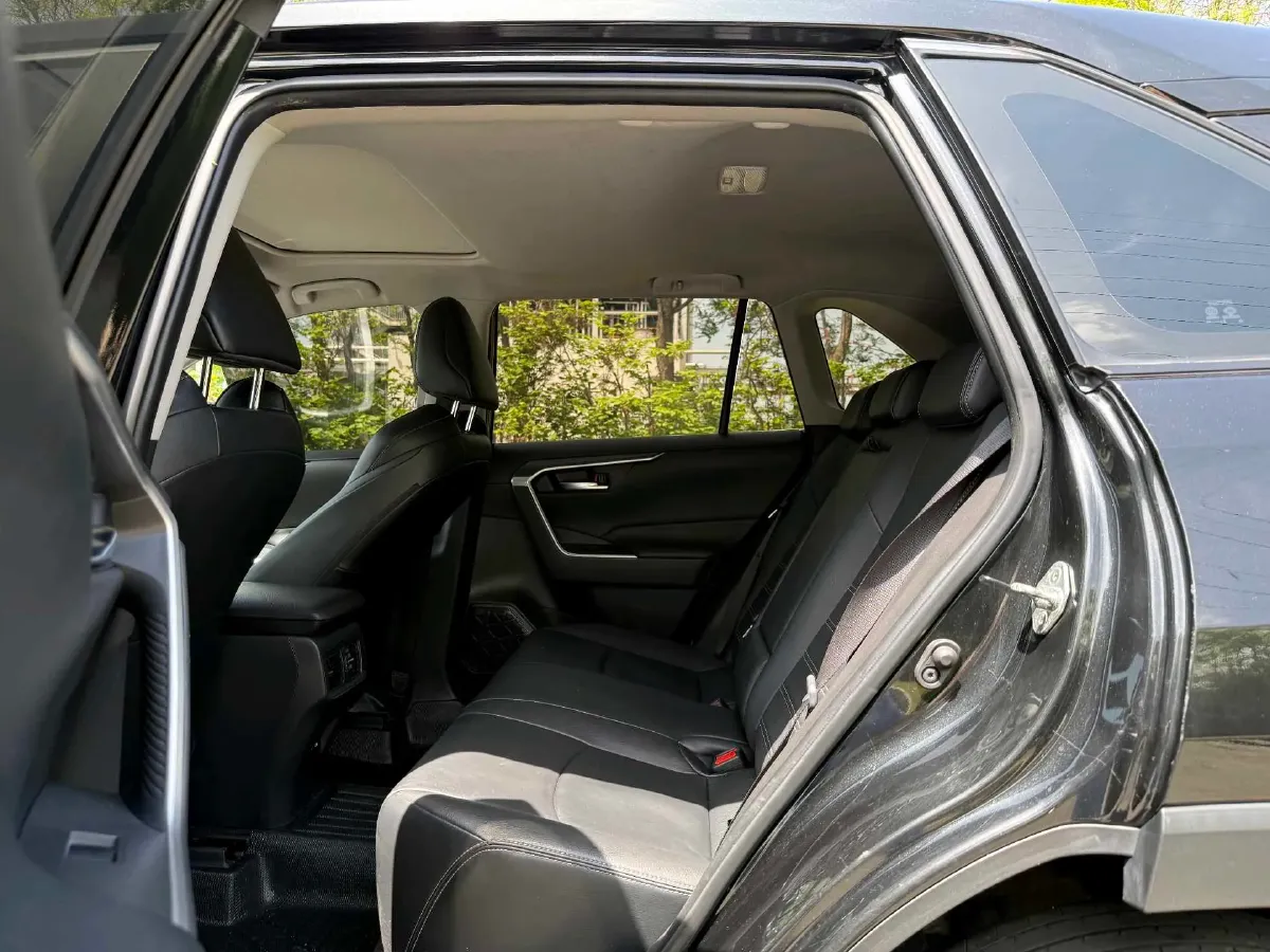 2020 Toyota Wildlander 2.0L 171HP L4 CVT,autocango,china used car exporter,china ev exporter,chinese used car exporter,chinese used ev exporter