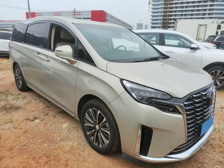 2023 Buick GL8 2.0T 237HP L4 9AT,autocango,china used car exporter,china ev exporter,chinese used car exporter,chinese used ev exporter