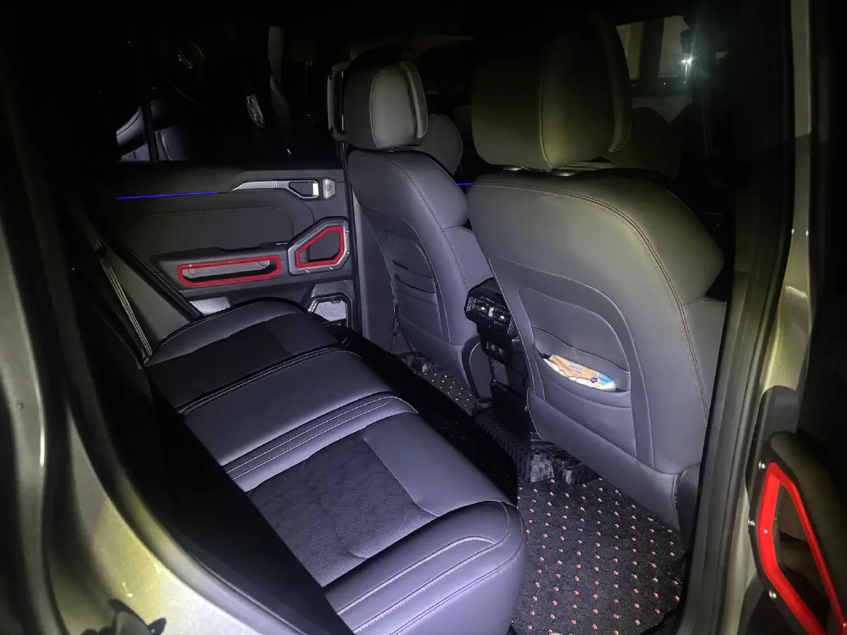 2023 Jetour Traveller 2.0T 254HP L4 7DCT,autocango,china used car exporter,china ev exporter,chinese used car exporter,chinese used ev exporter