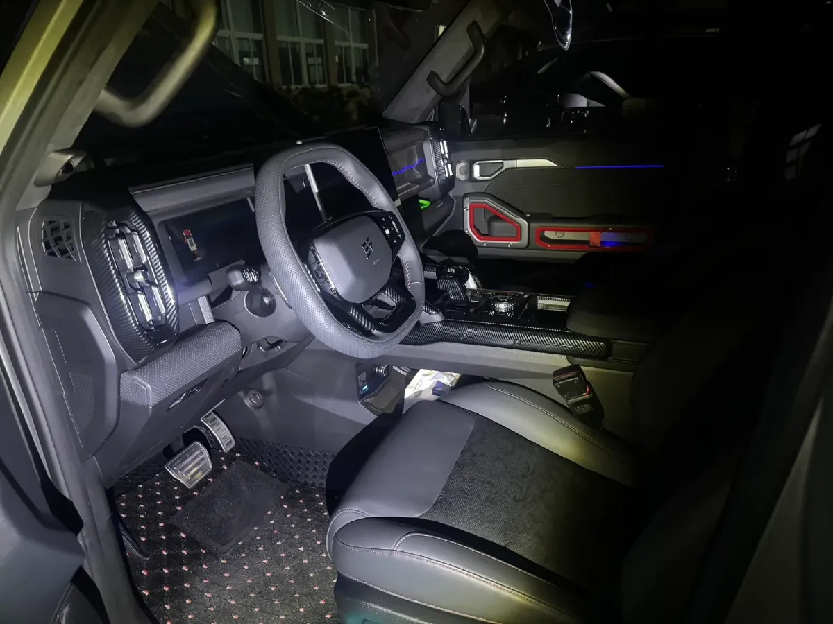 2023 Jetour Traveller 2.0T 254HP L4 7DCT,autocango,china used car exporter,china ev exporter,chinese used car exporter,chinese used ev exporter