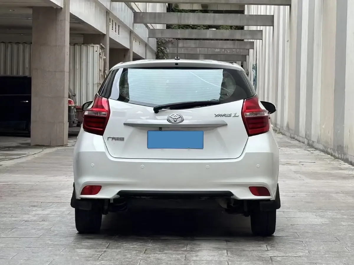 2017 Toyota Yaris L 1.5L 107HP L4 CVT,autocango,china used car exporter,china ev exporter,chinese used car exporter,chinese used ev exporter