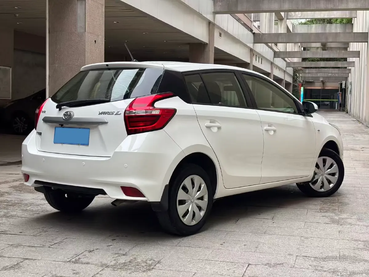 2017 Toyota Yaris L 1.5L 107HP L4 CVT,autocango,china used car exporter,china ev exporter,chinese used car exporter,chinese used ev exporter