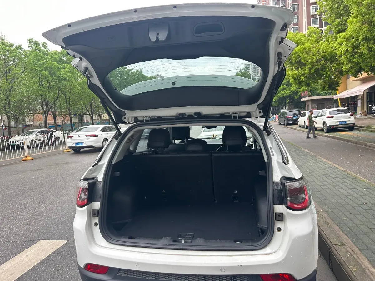 2017 Jeep Compass 1.4T 165HP L4 7DCT,autocango,china used car exporter,china ev exporter,chinese used car exporter,chinese used ev exporter