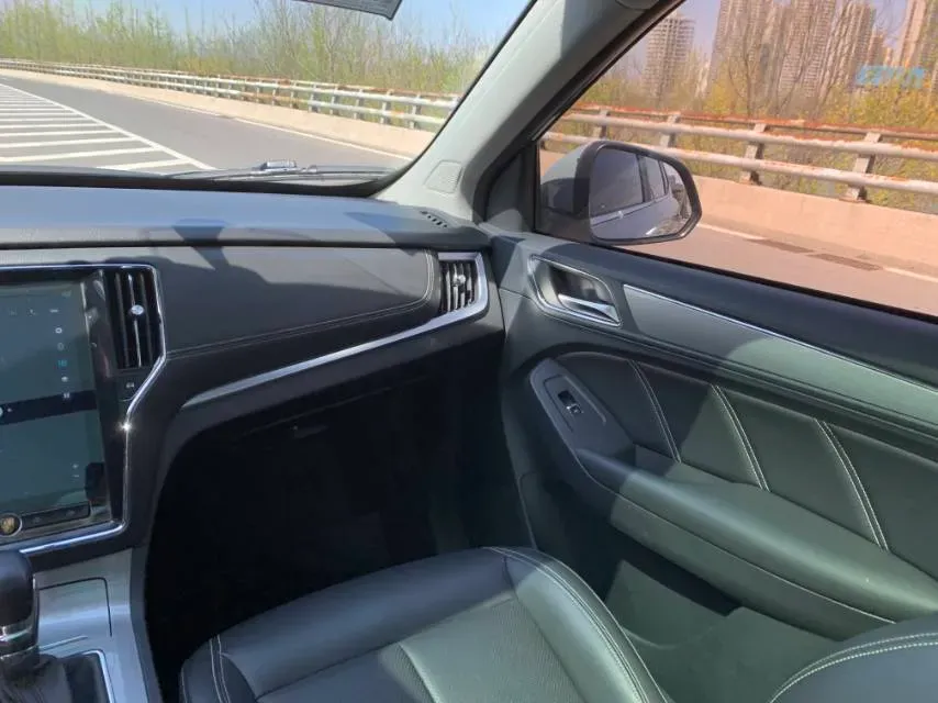 2019 Roewe i6 1.5T 169HP L4 7DCT,autocango,china used car exporter,china ev exporter,chinese used car exporter,chinese used ev exporter