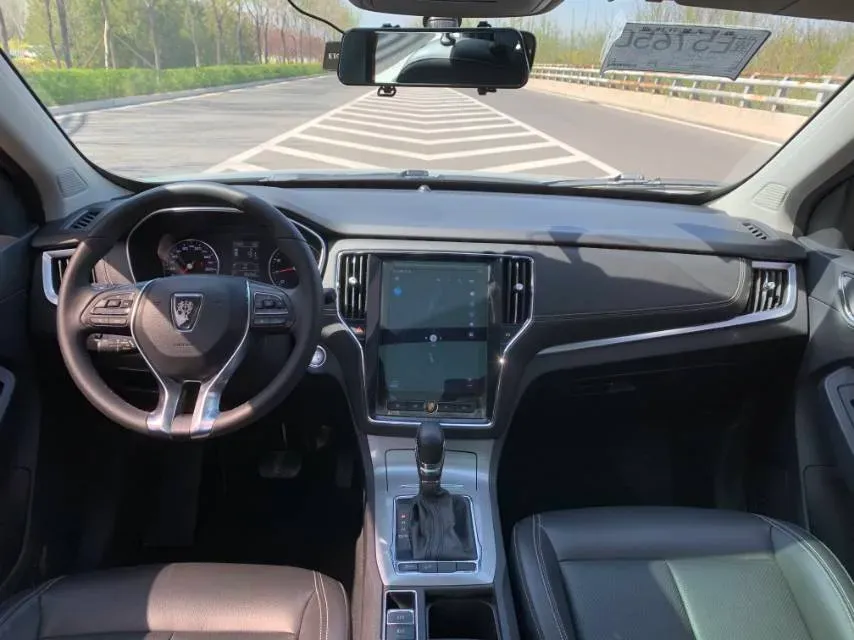 2019 Roewe i6 1.5T 169HP L4 7DCT,autocango,china used car exporter,china ev exporter,chinese used car exporter,chinese used ev exporter