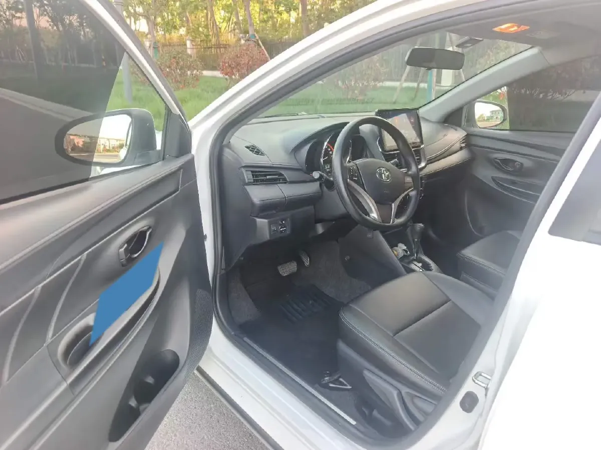2022 Toyota Yaris L 1.5L 112HP L4 CVT,autocango,china used car exporter,china ev exporter,chinese used car exporter,chinese used ev exporter