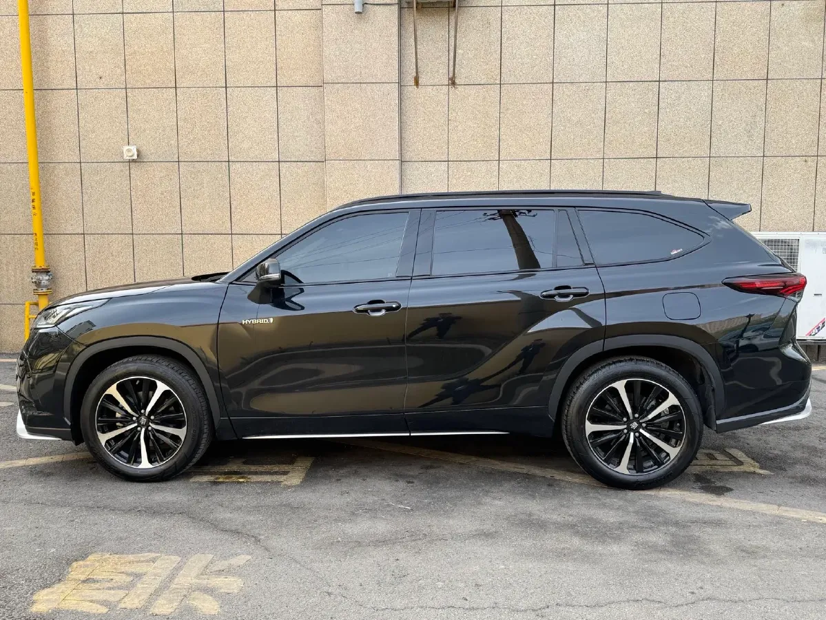 2023 Toyota Crown Kluger 2.5L 189HP L4 E-CVT Hybrid,autocango,china used car exporter,china ev exporter,chinese used car exporter,chinese used ev exporter