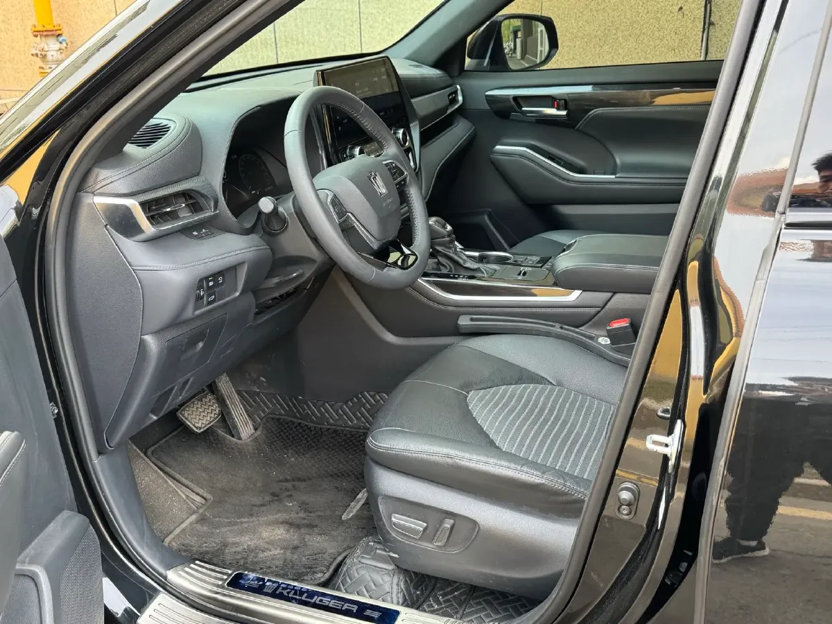 2023 Toyota Crown Kluger 2.5L 189HP L4 E-CVT Hybrid,autocango,china used car exporter,china ev exporter,chinese used car exporter,chinese used ev exporter