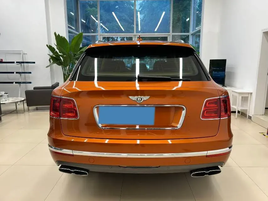 2018 Bentley Bentayga 4.0T 550HP V8 8AT,autocango,china used car exporter,china ev exporter,chinese used car exporter,chinese used ev exporter