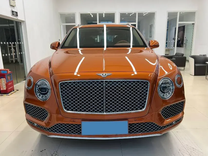 2018 Bentley Bentayga 4.0T 550HP V8 8AT,autocango,china used car exporter,china ev exporter,chinese used car exporter,chinese used ev exporter