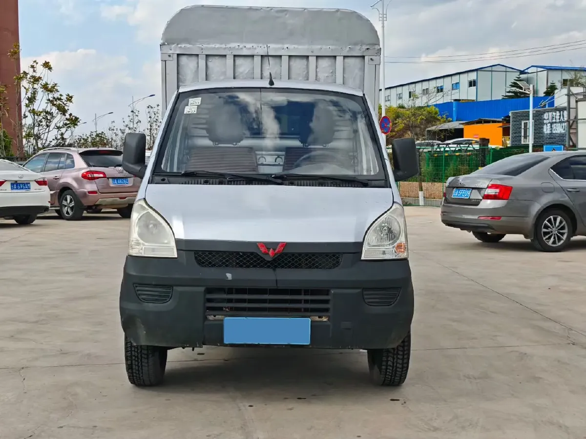 2015 HaiMa M3 1.5L 112HP L4 5MT,autocango,china used car exporter,china ev exporter,chinese used car exporter,chinese used ev exporter