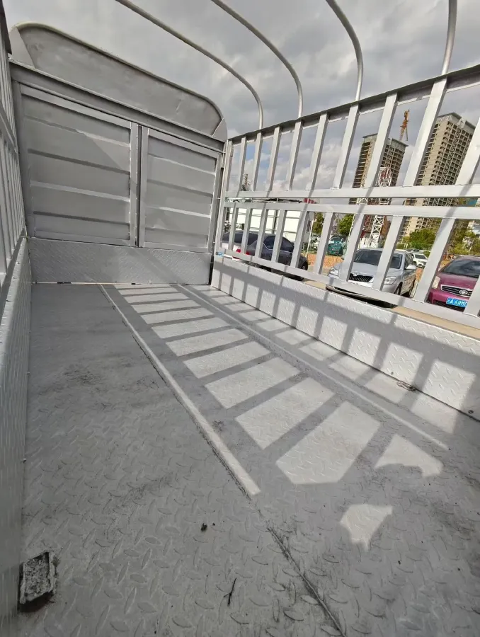 2015 HaiMa M3 1.5L 112HP L4 5MT,autocango,china used car exporter,china ev exporter,chinese used car exporter,chinese used ev exporter