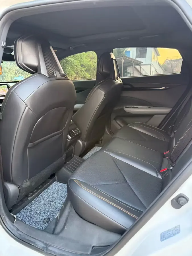 2022 ChangAn UNI-V 1.5T 188HP L4 7DCT,autocango,china used car exporter,china ev exporter,chinese used car exporter,chinese used ev exporter