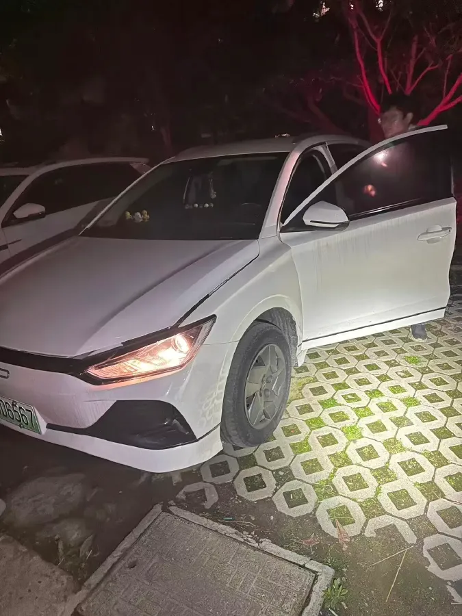 2023 BYD e2 BEV 43.2KWH,autocango,china used car exporter,china ev exporter,chinese used car exporter,chinese used ev exporter