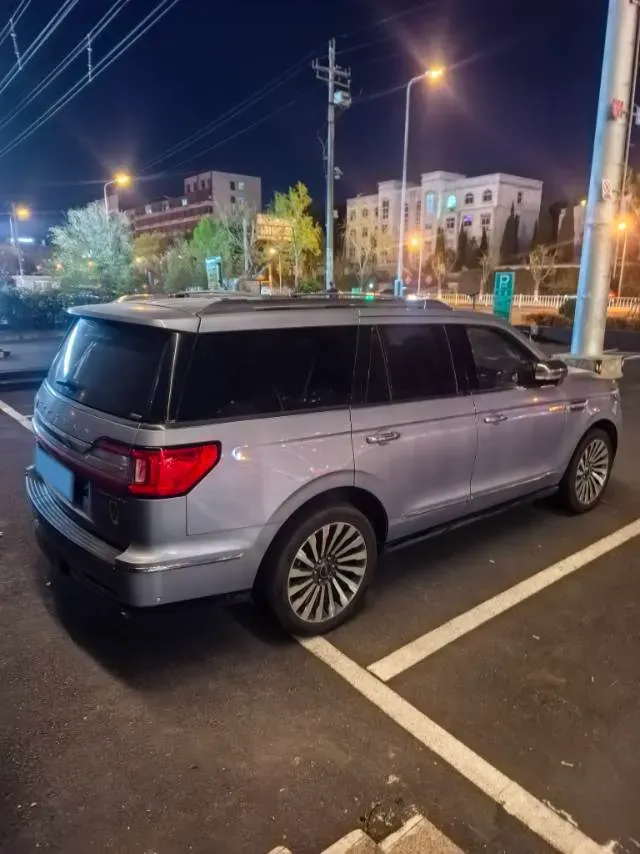 2019 Lincoln Navigator 3.5T 388HP V6 10AT,autocango,china used car exporter,china ev exporter,chinese used car exporter,chinese used ev exporter