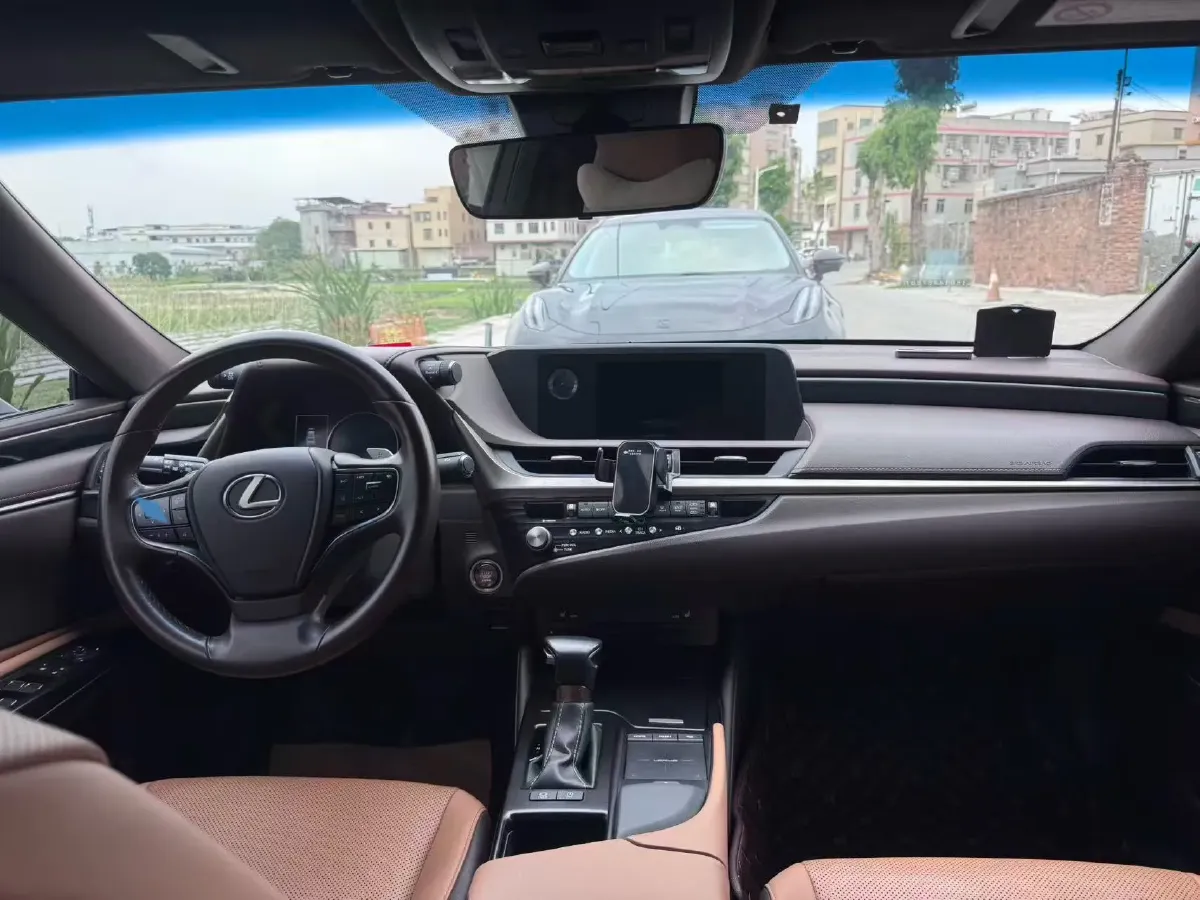 2020 Lexus ES 2.0L 173HP L4 CVT,autocango,china used car exporter,china ev exporter,chinese used car exporter,chinese used ev exporter