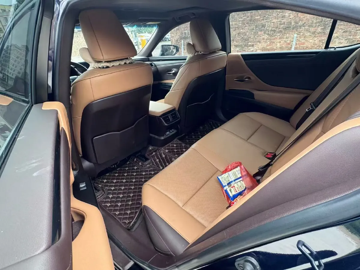 2020 Lexus ES 2.0L 173HP L4 CVT,autocango,china used car exporter,china ev exporter,chinese used car exporter,chinese used ev exporter