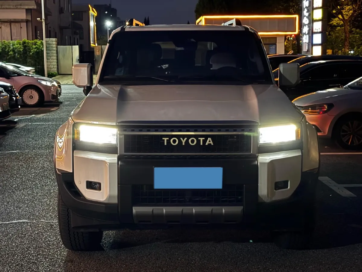 2025 Toyota Land Cruiser Prado 2.4T 282HP L4 8AT Hybrid 5.1KWH,autocango,china used car exporter,china ev exporter,chinese used car exporter,chinese used ev exporter