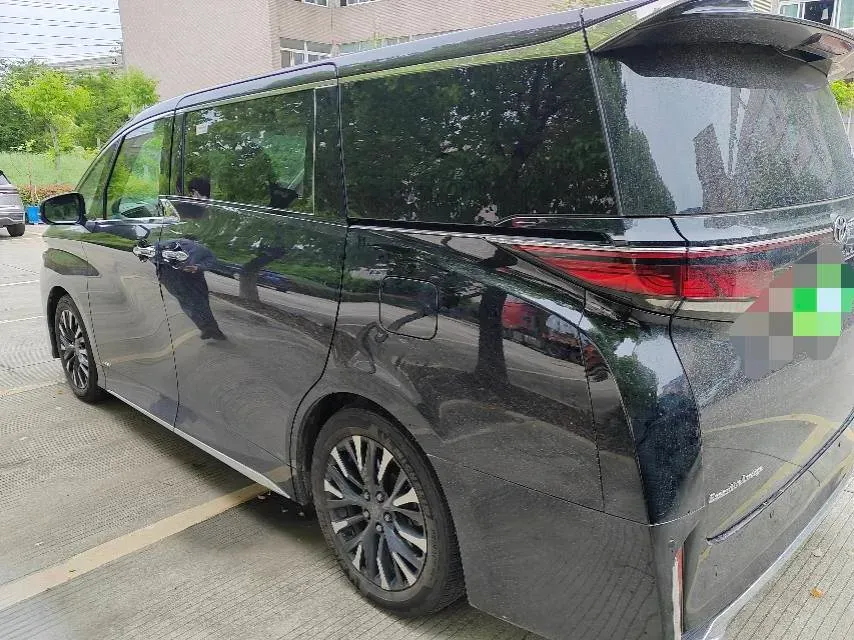2024 Toyota Vellfire 2.5L 190HP L4 E-CVT Hybrid,autocango,china used car exporter,china ev exporter,chinese used car exporter,chinese used ev exporter