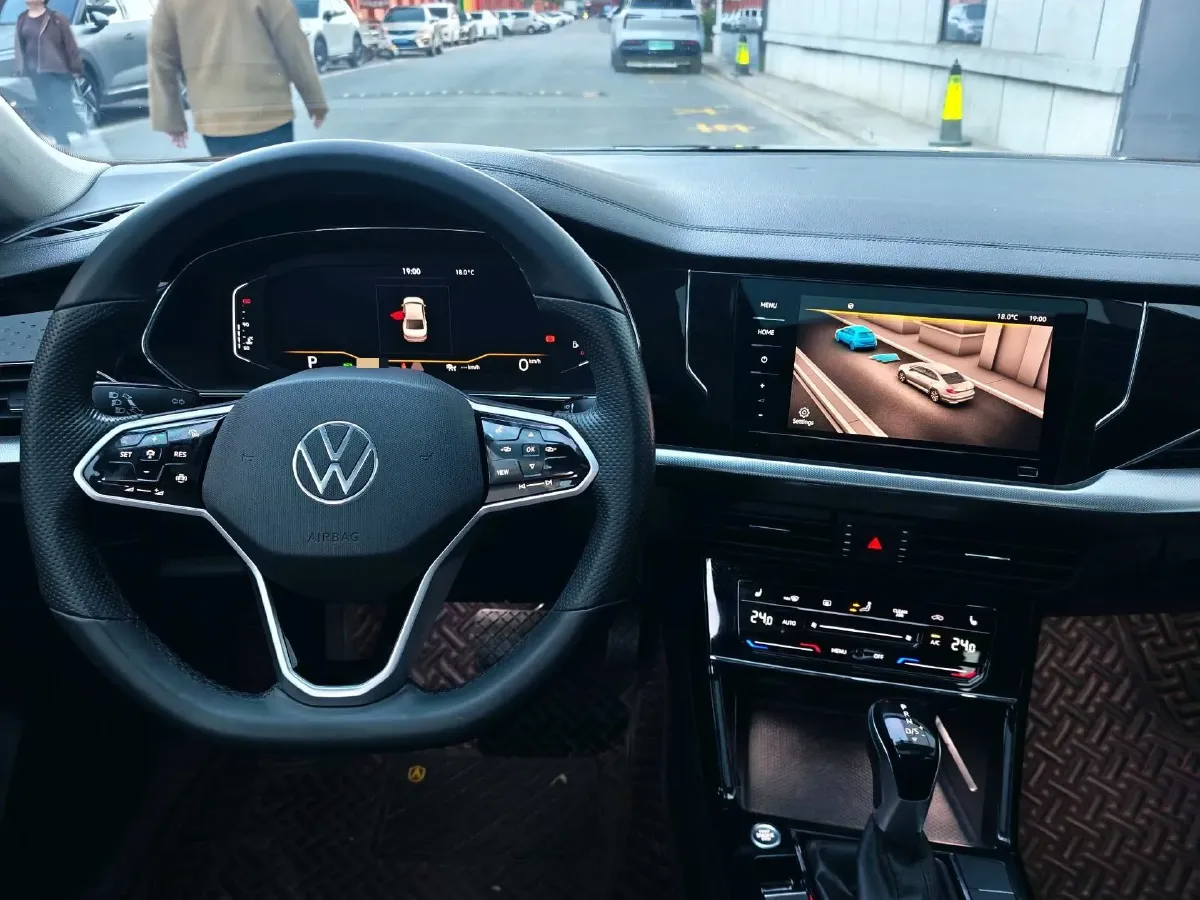 2023 Volkswagen Passat 1.4T 150HP L4 7DCT,autocango,china used car exporter,china ev exporter,chinese used car exporter,chinese used ev exporter