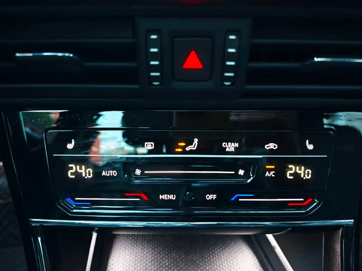 2023 Volkswagen Passat 1.4T 150HP L4 7DCT,autocango,china used car exporter,china ev exporter,chinese used car exporter,chinese used ev exporter