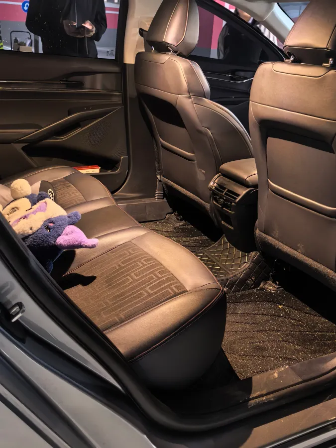 2023 Ford Mondeo 2.0T 254HP L4 8AT,autocango,china used car exporter,china ev exporter,chinese used car exporter,chinese used ev exporter