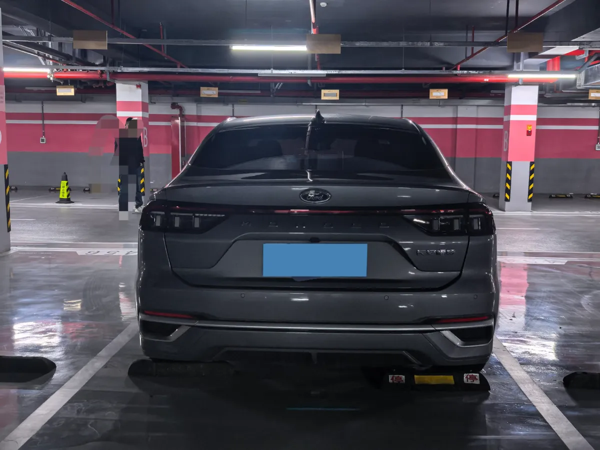 2023 Ford Mondeo 2.0T 254HP L4 8AT,autocango,china used car exporter,china ev exporter,chinese used car exporter,chinese used ev exporter