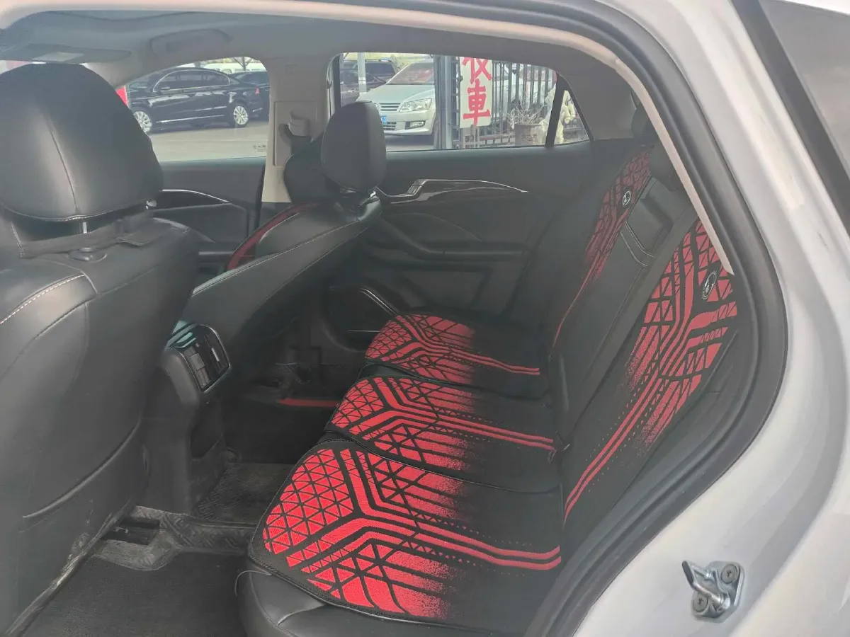 2022 DongFeng Fengon Fengon 580 1.5T 184HP L4 6AT,autocango,china used car exporter,china ev exporter,chinese used car exporter,chinese used ev exporter