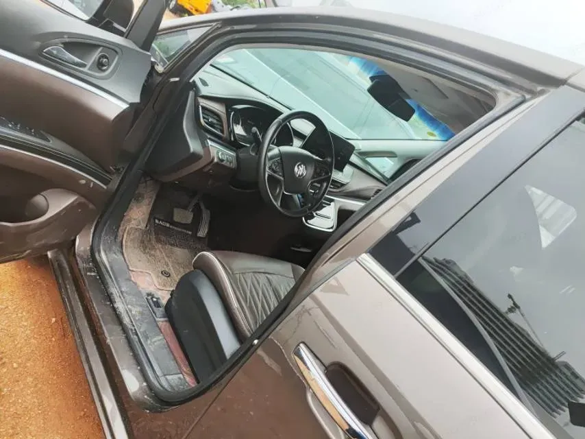 2022 Buick GL8 2.0T 237HP L4 9AT,autocango,china used car exporter,china ev exporter,chinese used car exporter,chinese used ev exporter