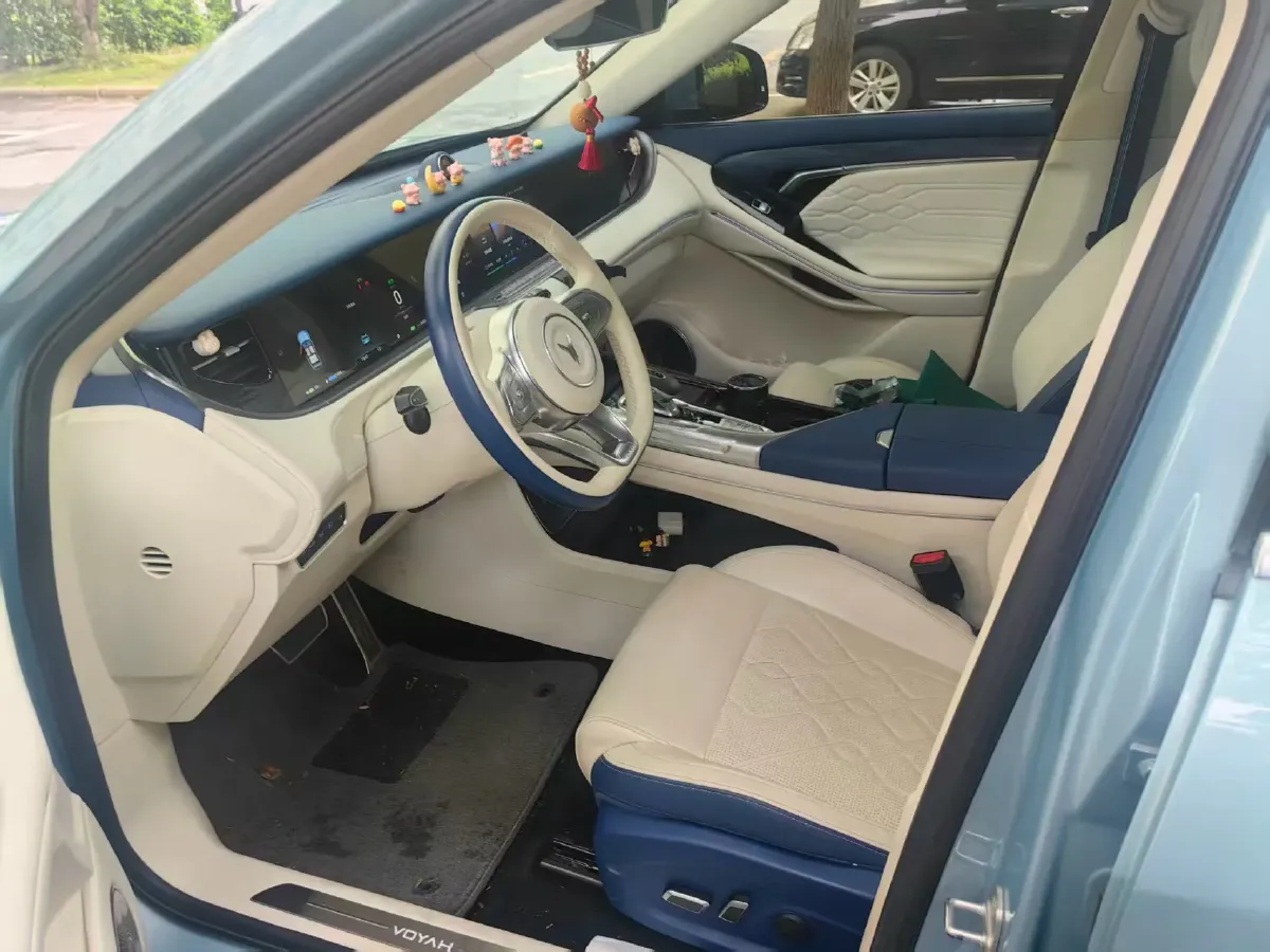 2021 Voyah FREE Range Extended 109HP REEV 33KWH,autocango,china used car exporter,china ev exporter,chinese used car exporter,chinese used ev exporter