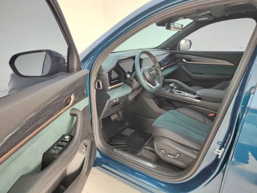 2021 Geely Monjaro 2.0T 238HP L4 8AT,autocango,china used car exporter,china ev exporter,chinese used car exporter,chinese used ev exporter