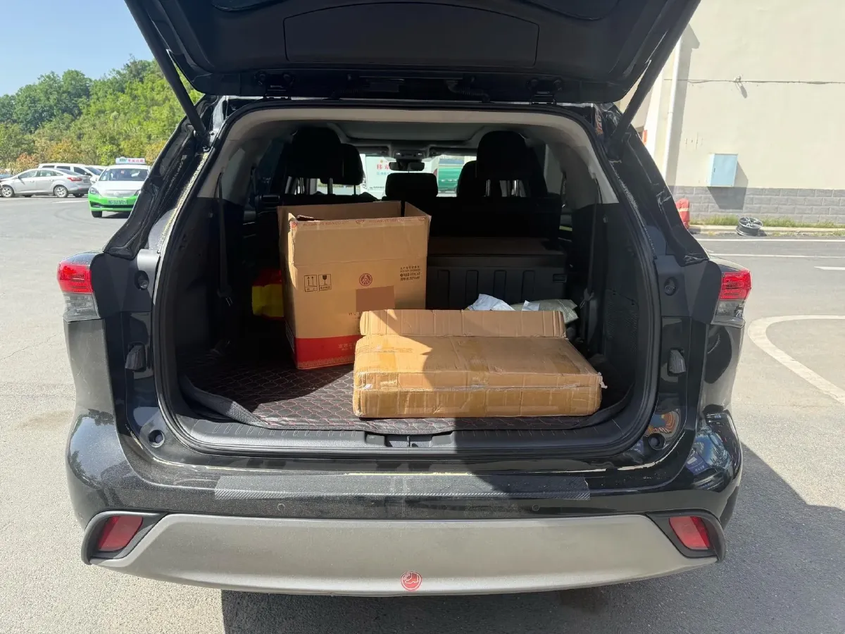 2024 Toyota Highlander 2.0T 248HP L4 8AT,autocango,china used car exporter,china ev exporter,chinese used car exporter,chinese used ev exporter