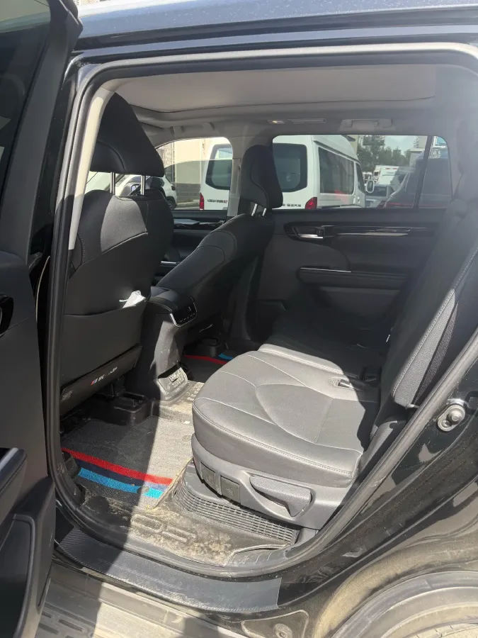 2024 Toyota Highlander 2.0T 248HP L4 8AT,autocango,china used car exporter,china ev exporter,chinese used car exporter,chinese used ev exporter