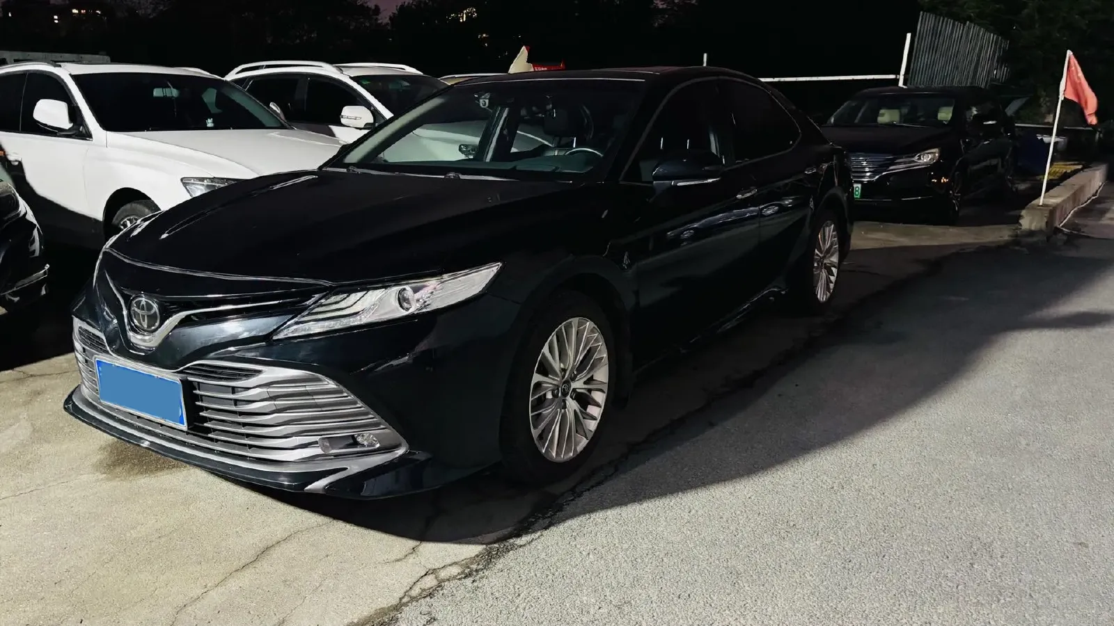 2019 Toyota Camry 2.5L 209HP L4 8AT,autocango,china used car exporter,china ev exporter,chinese used car exporter,chinese used ev exporter
