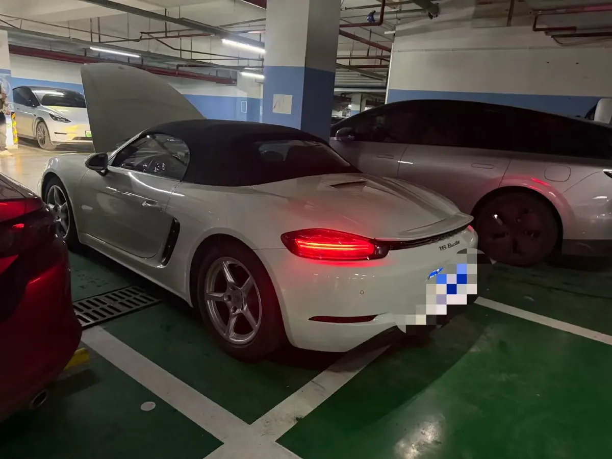 2020 Porsche 718 2.0T 250HP H4 7DCT,autocango,china used car exporter,china ev exporter,chinese used car exporter,chinese used ev exporter