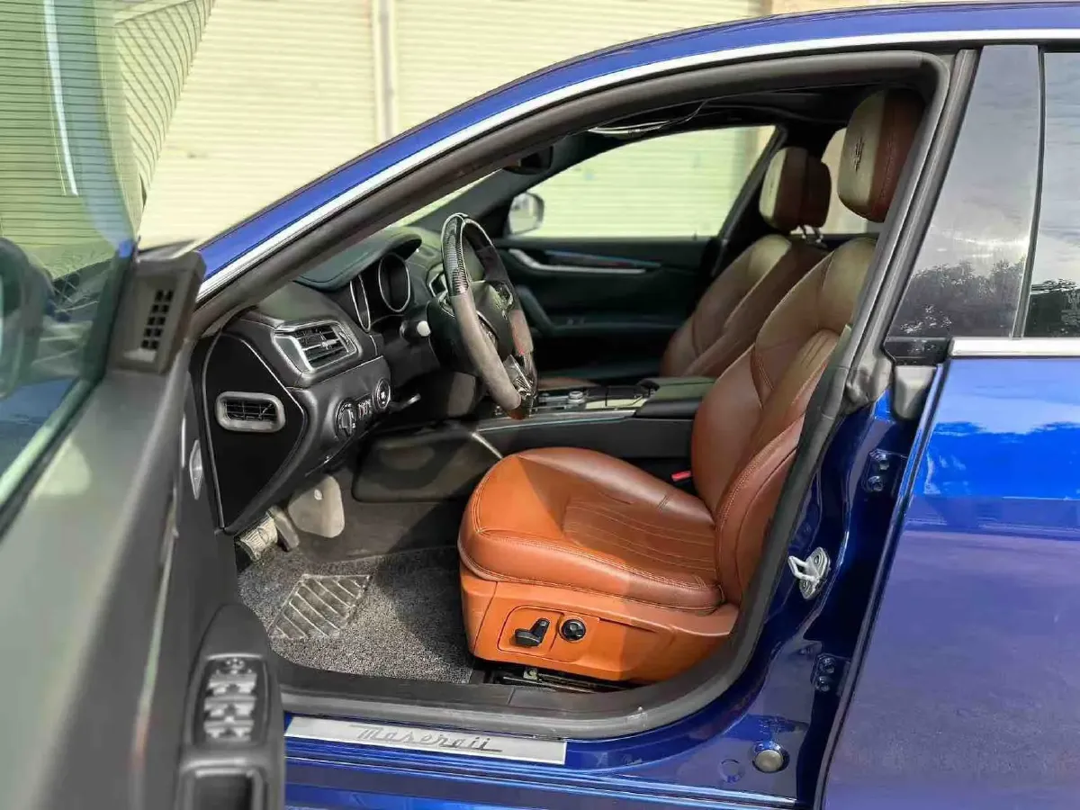 2018 Maserati Ghibli 3.0T 350HP V6 8AT,autocango,china used car exporter,china ev exporter,chinese used car exporter,chinese used ev exporter