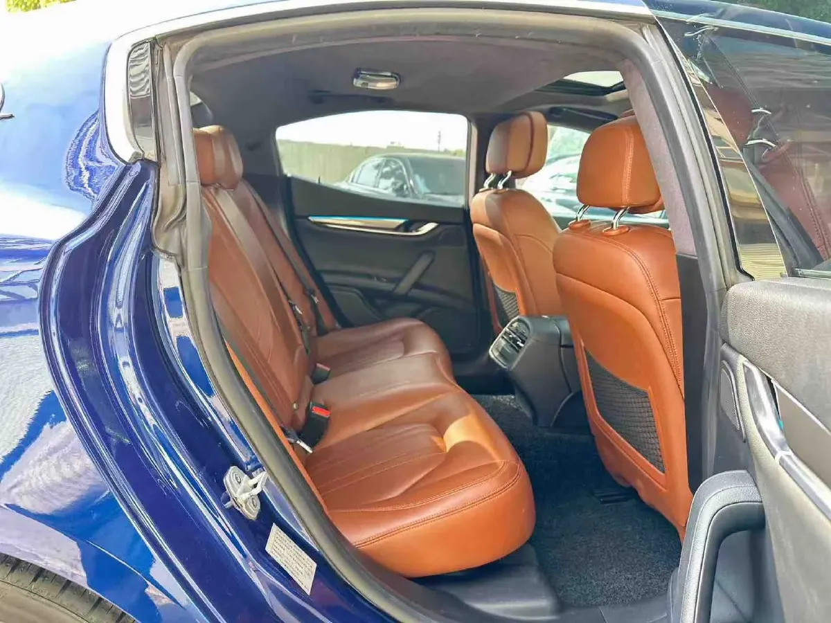 2018 Maserati Ghibli 3.0T 350HP V6 8AT,autocango,china used car exporter,china ev exporter,chinese used car exporter,chinese used ev exporter