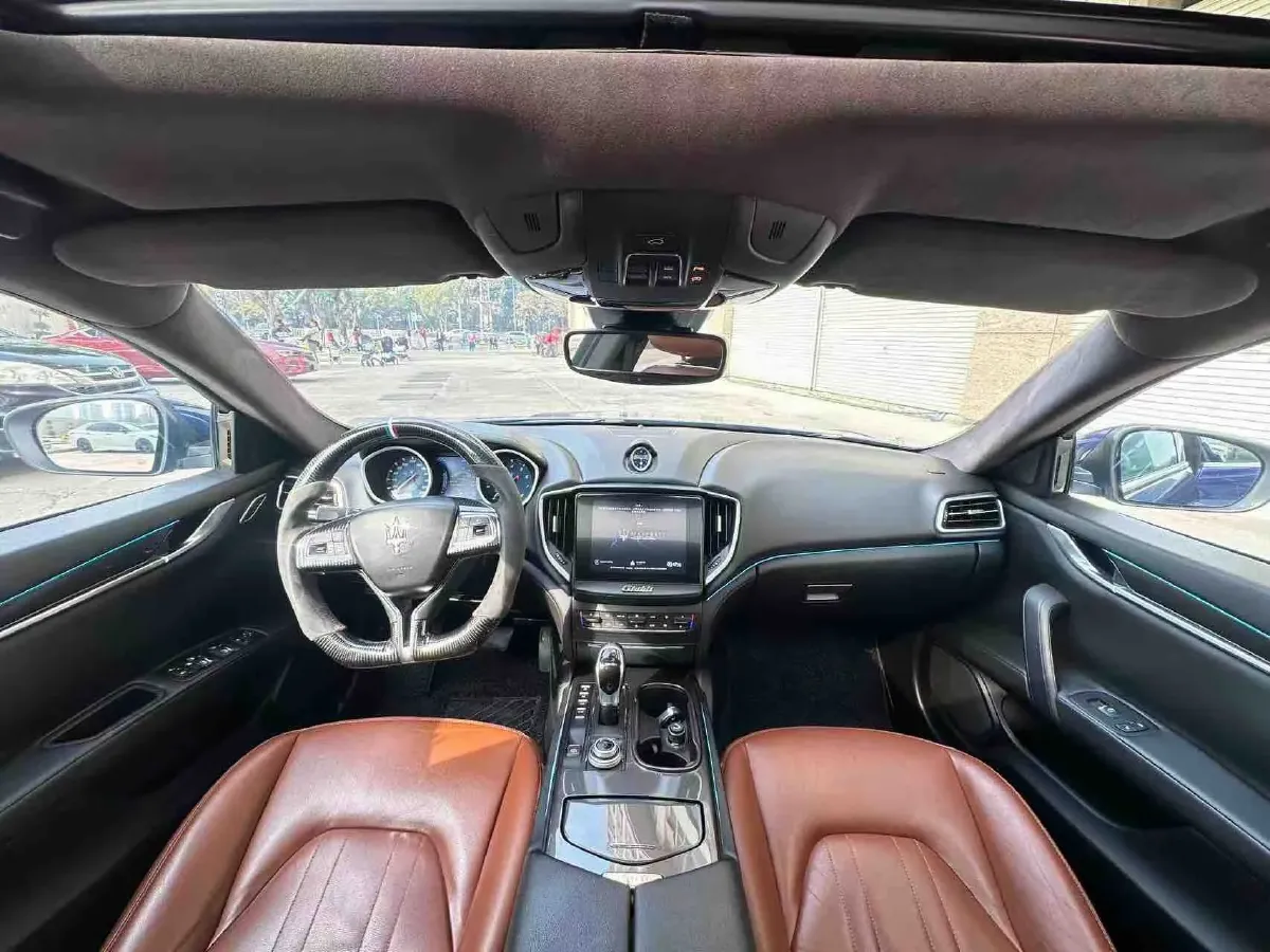 2018 Maserati Ghibli 3.0T 350HP V6 8AT,autocango,china used car exporter,china ev exporter,chinese used car exporter,chinese used ev exporter