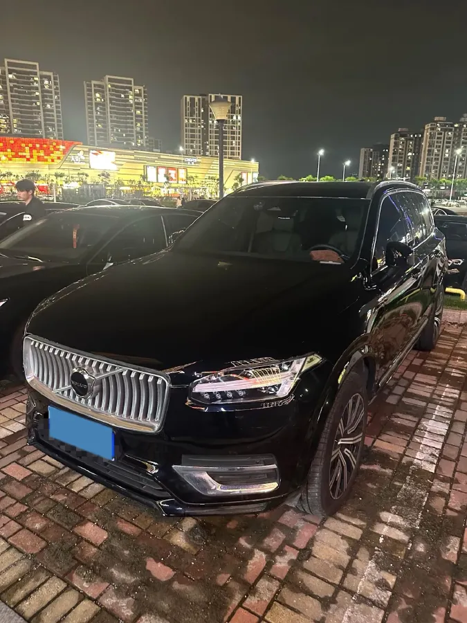 2024 Volvo XC90 2.0T 299HP L4 8AT,autocango,china used car exporter,china ev exporter,chinese used car exporter,chinese used ev exporter