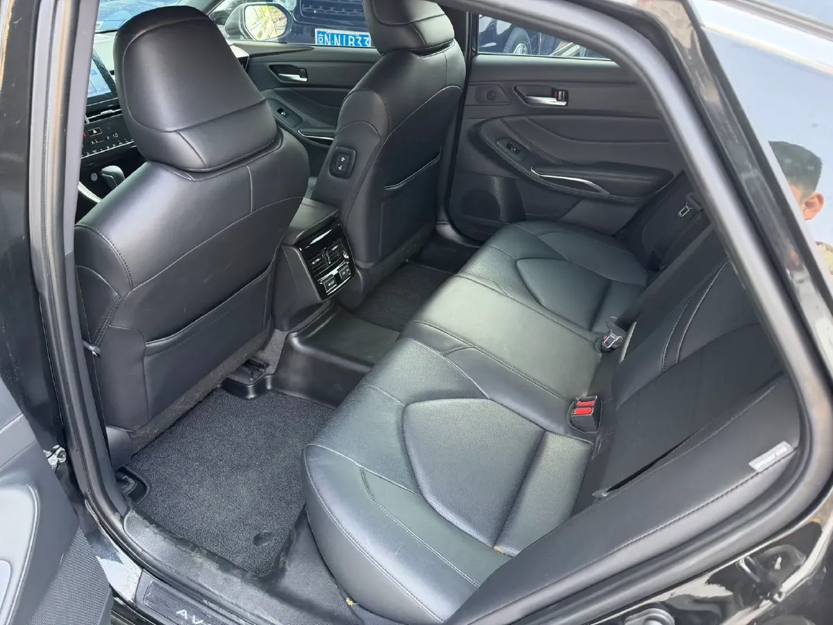2023 Toyota Avalon 2.0L 177HP L4 CVT,autocango,china used car exporter,china ev exporter,chinese used car exporter,chinese used ev exporter