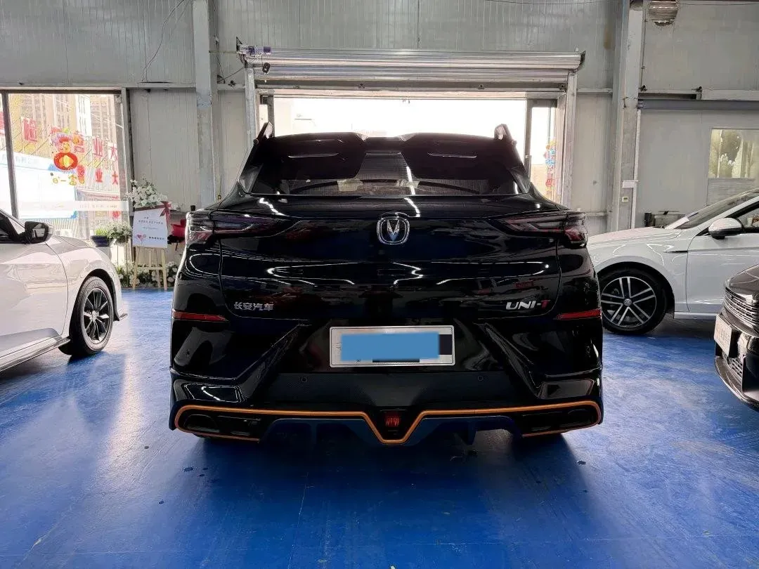 2022 ChangAn UNI-T 2.0T 233HP L4 8AT,autocango,china used car exporter,china ev exporter,chinese used car exporter,chinese used ev exporter