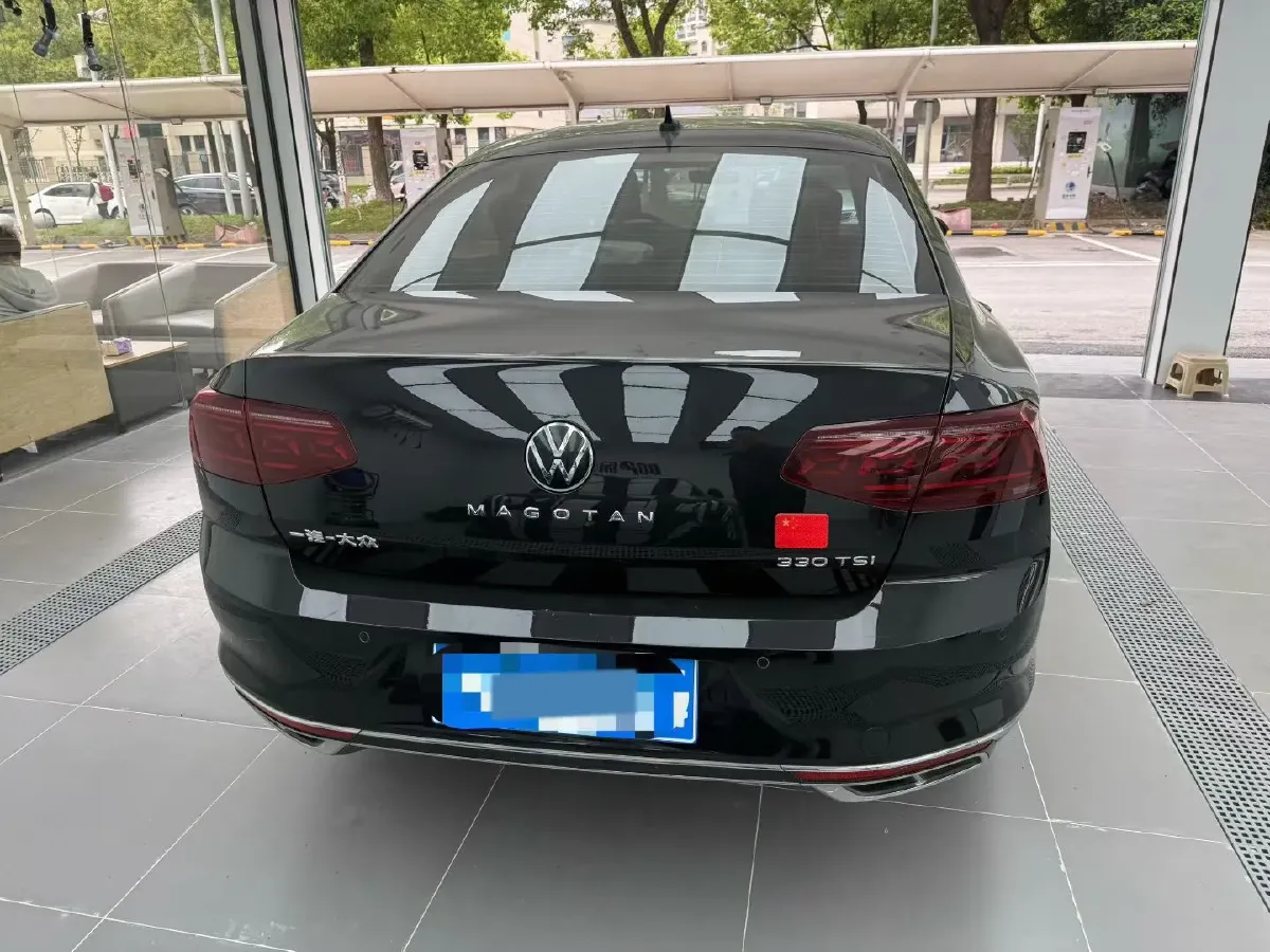 2023 Volkswagen Magotan 2.0T 186HP L4 7DCT,autocango,china used car exporter,china ev exporter,chinese used car exporter,chinese used ev exporter
