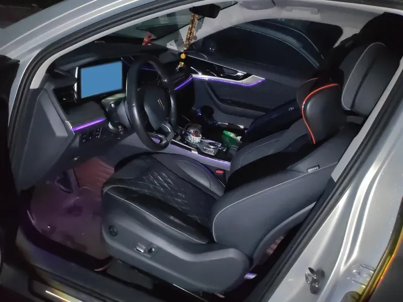 2022 HongQi HS5 2.0T 224HP L4 6AT,autocango,china used car exporter,china ev exporter,chinese used car exporter,chinese used ev exporter