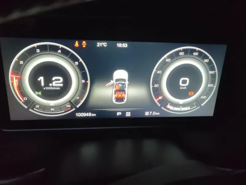 2022 HongQi HS5 2.0T 224HP L4 6AT,autocango,china used car exporter,china ev exporter,chinese used car exporter,chinese used ev exporter