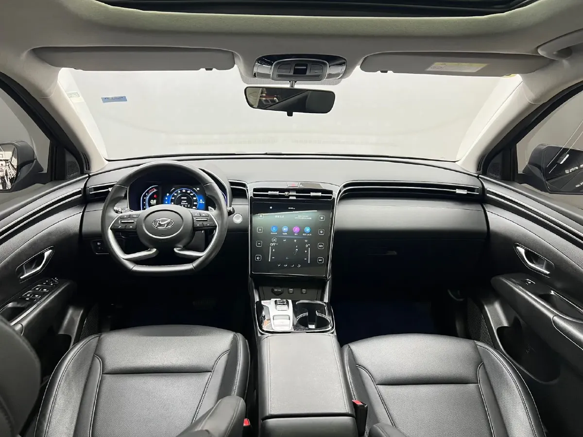 2023 Hyundai Tucson 1.5T 200HP L4 8AT,autocango,china used car exporter,china ev exporter,chinese used car exporter,chinese used ev exporter